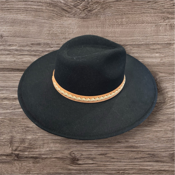 Women\'s black cowgirl fedora hat 
Cowgirl
Coastal cowgirl
Western